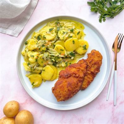  Halve Schnitzel mit Kartoffelsalat - Unikaten Delikatessen, Które Rozpieszcza Zmysły Zapachem i Smakiem